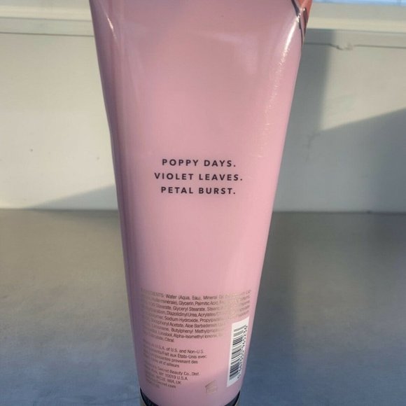 VS Spring Poppies Body Lotion 8 FL Oz - Picture 5 of 7